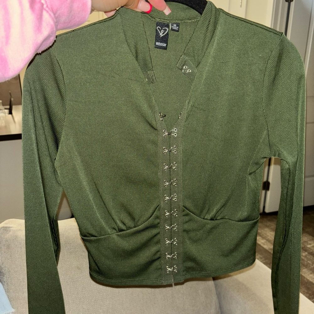 Windsor Green Long Sleeve Crop Top 💚